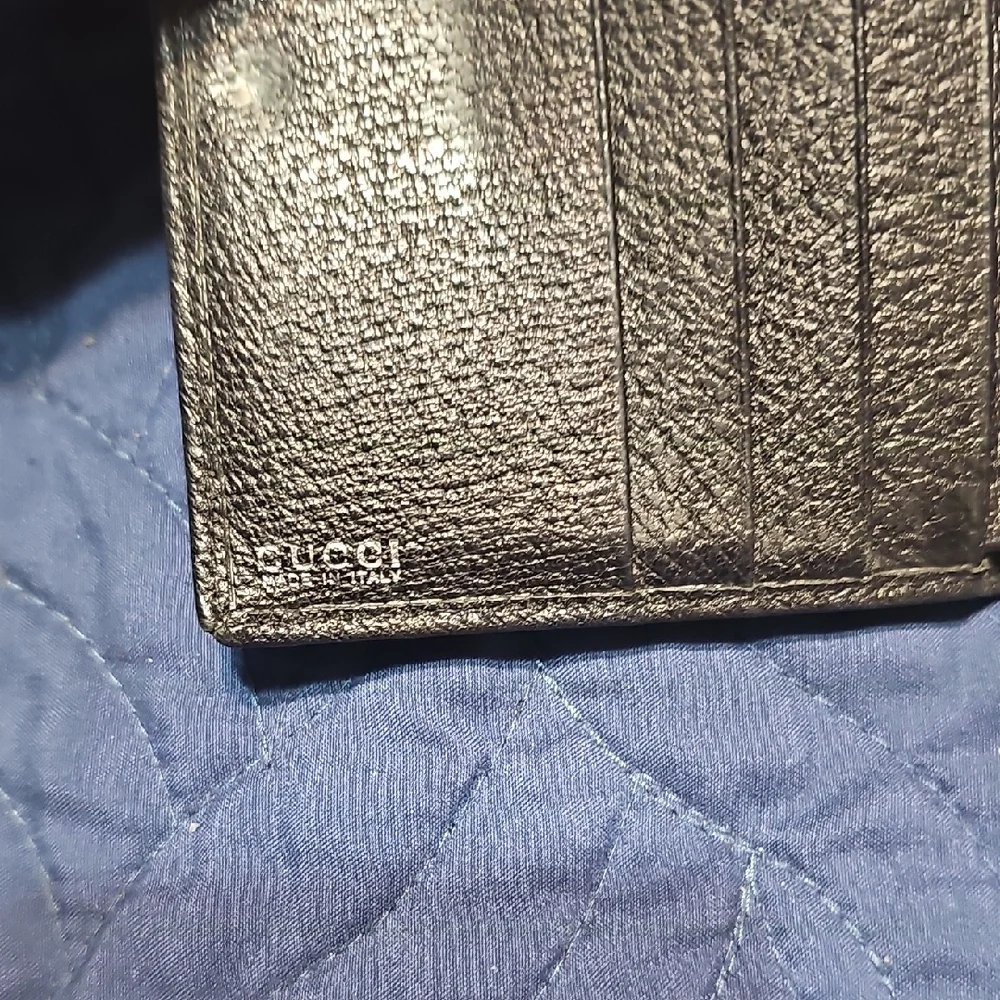 Gucci Black Leather Wallet Amazing Condition With COA